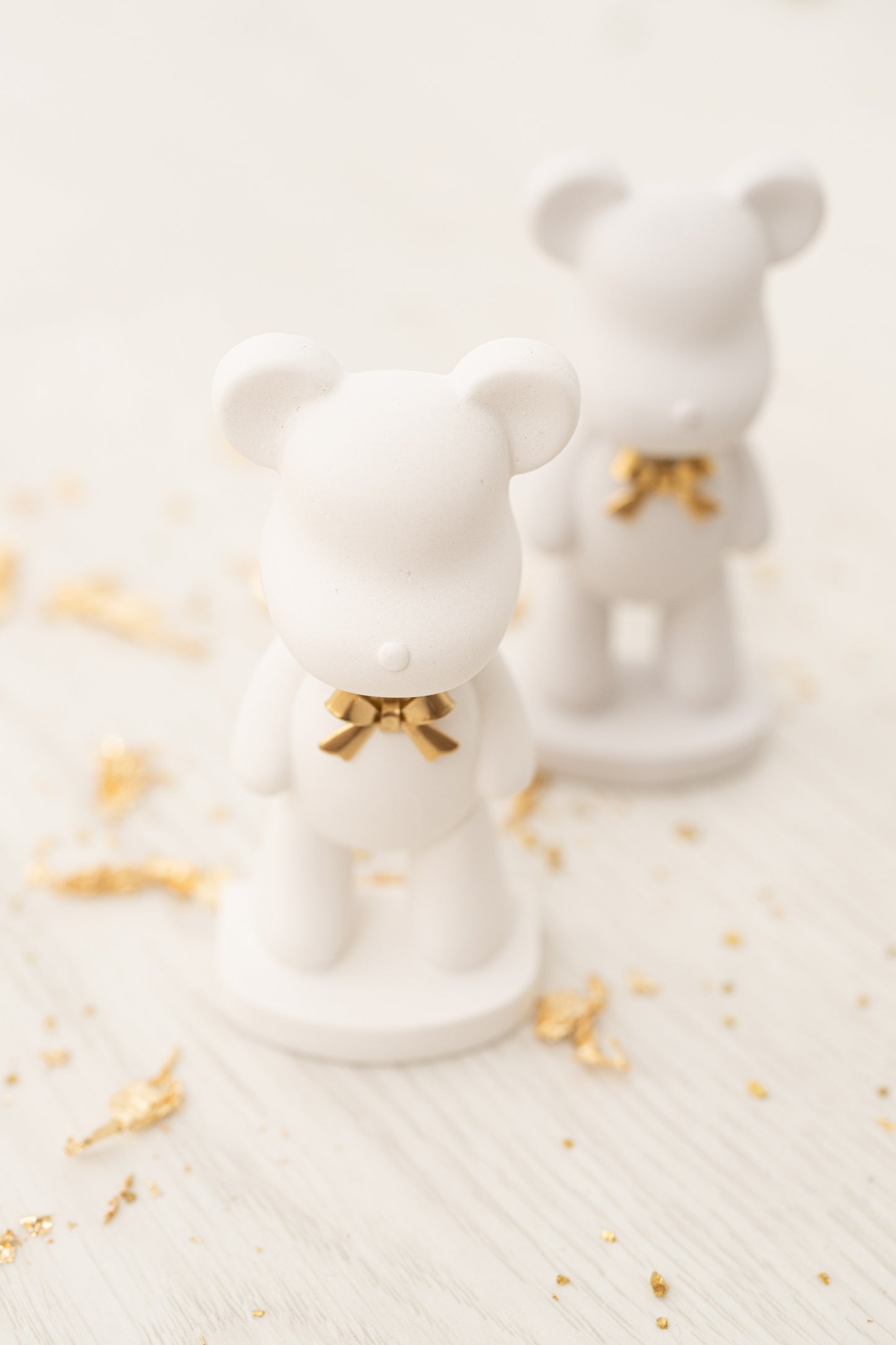 Ratinho com laço de aço