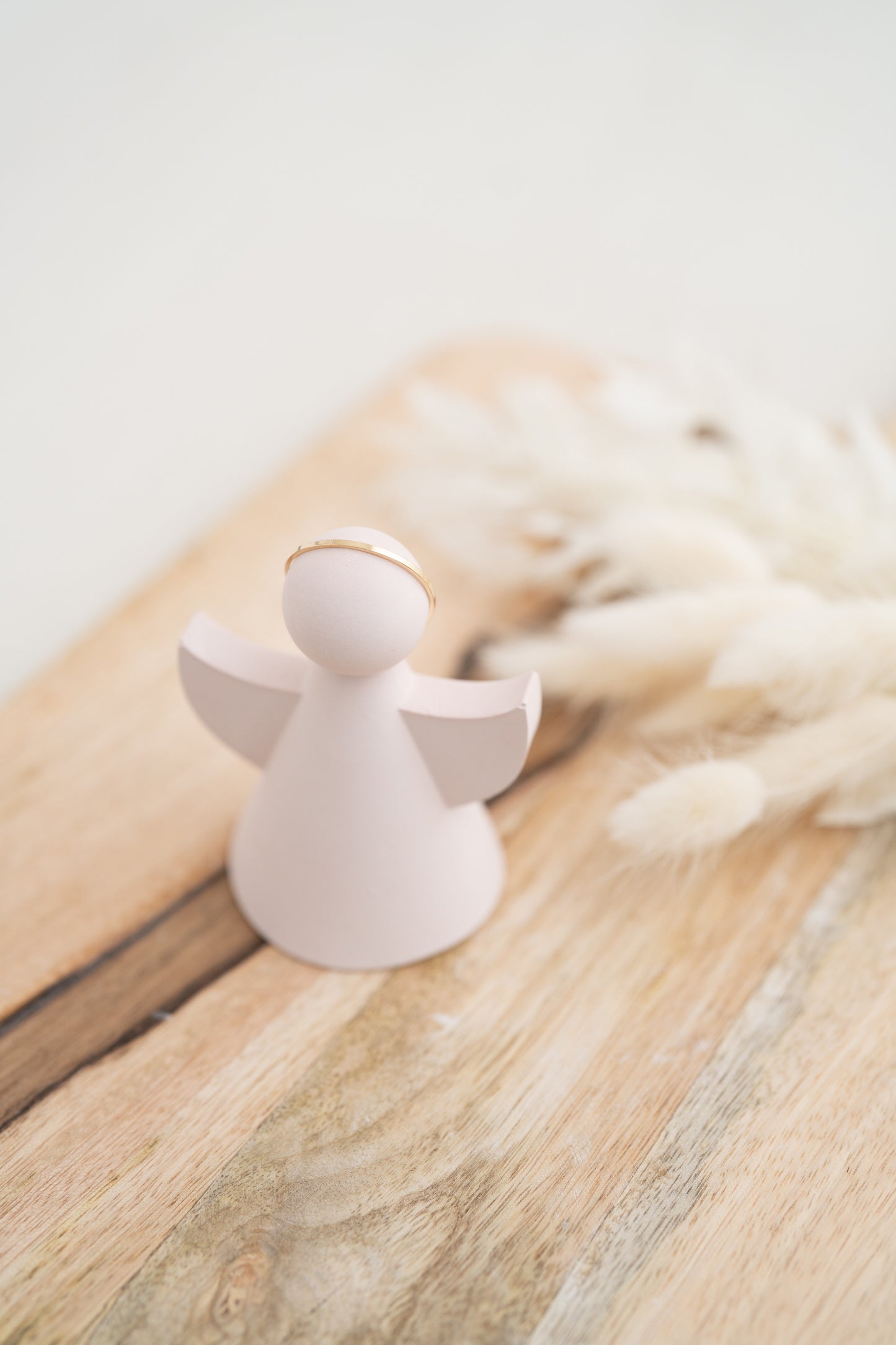 Anjo liso com auréola