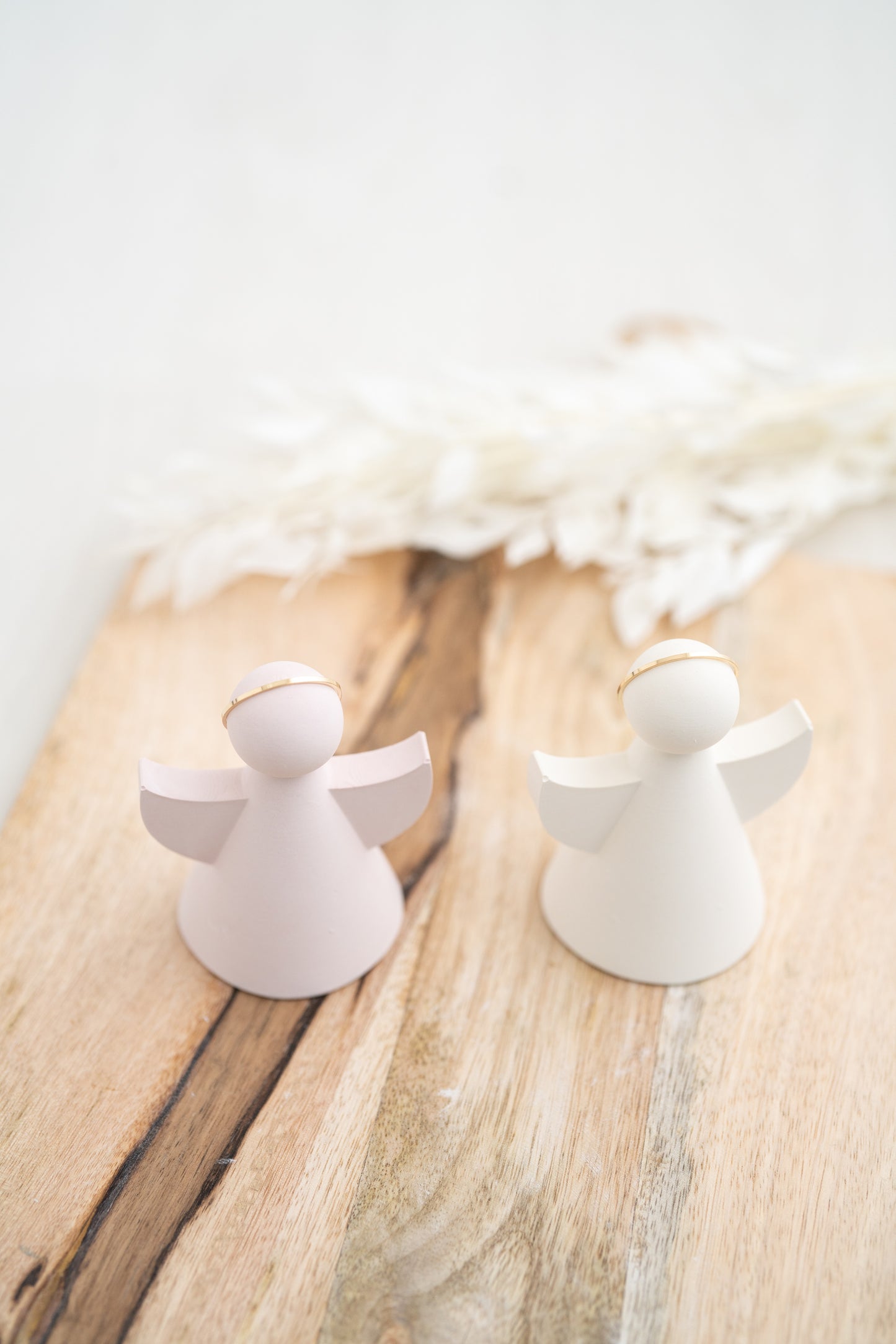 Anjo liso com auréola