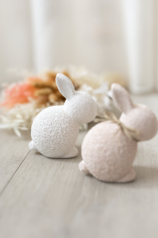 Coelho texturado sentado